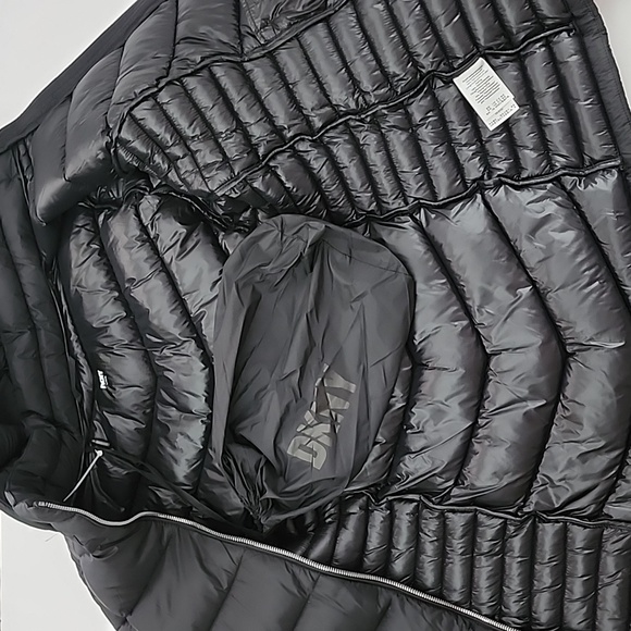 NWT DKNY Women's Black Puffer Hooded Jacket Water Resistant Packable Size L - Picture 9 of 16
